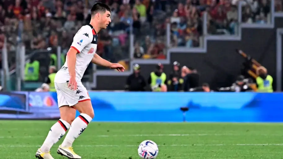 "Дженоа" не поспішає продляти контракт з Русланом Маліновським