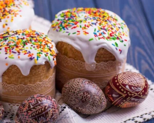 "Христос воскрес": як правильно вітатися на Великдень