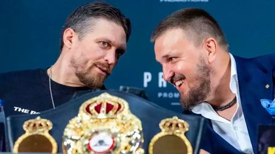Колишній промоутер Усика закликав чемпіона завершити кар'єру