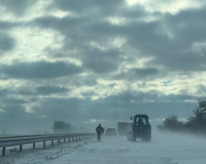 Мокрий сніг після нічних морозів: синоптики засмутили прогнозом