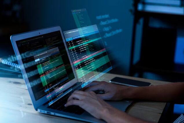 Росія вдарила по цивільному судну в Чорному морі: на борту перебували громадяни Туреччини. Відео