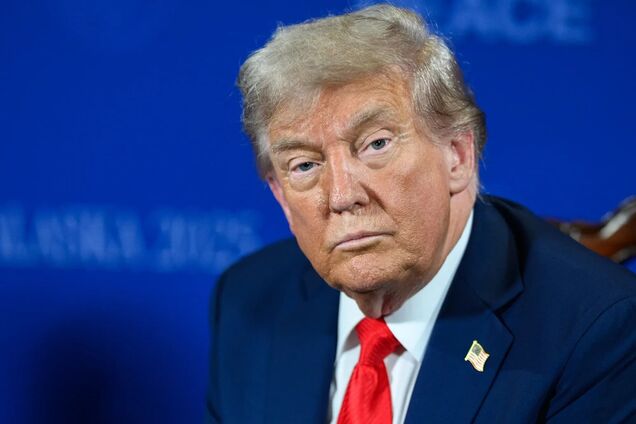 “Немає сумнівів”: Трамп заявив, що Росія перебуває у сильнішій переговорній позиції, ніж Україна. Відео