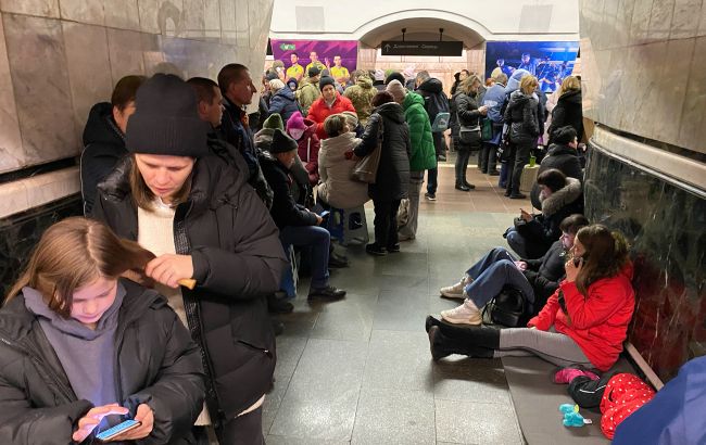 У Києві та областях знову тривога через ракетну атаку: де загроза ударів