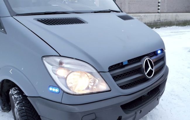 Волонтери “Української команди” передали машину “швидкої” 20-му армійському корпусу