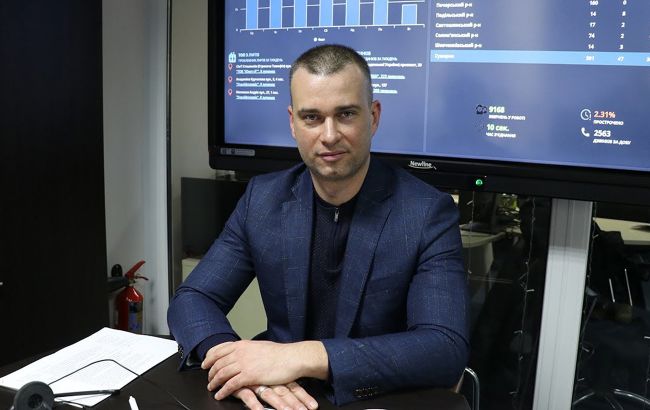 Заступника голови РДА у Києві затримали за схему для “ухилянтів”